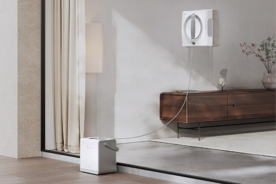 Winbot Fensterputzroboter reinigt raumhohe Fenster