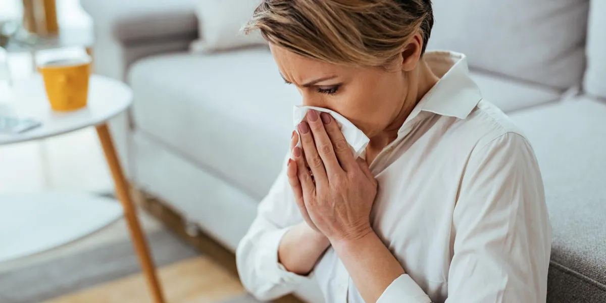 Enfin, on respire mieux: comment un robot aspirateur et balayeur facilite la vie des personnes allergiques