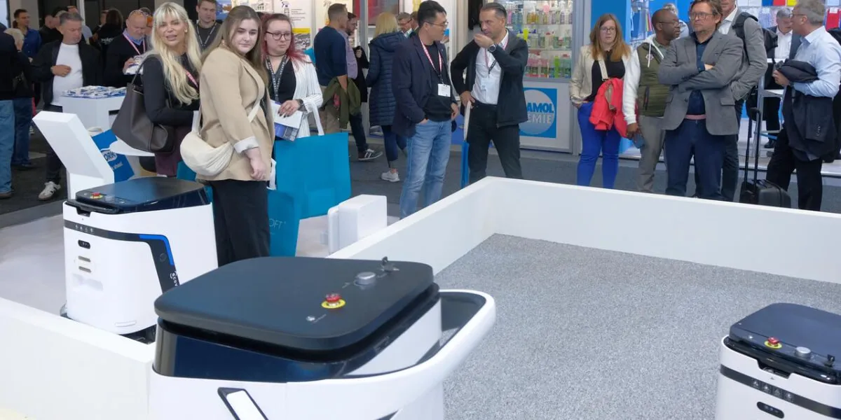 ecovacs robots de nettoyage commerciaux demo cms berlin 2025