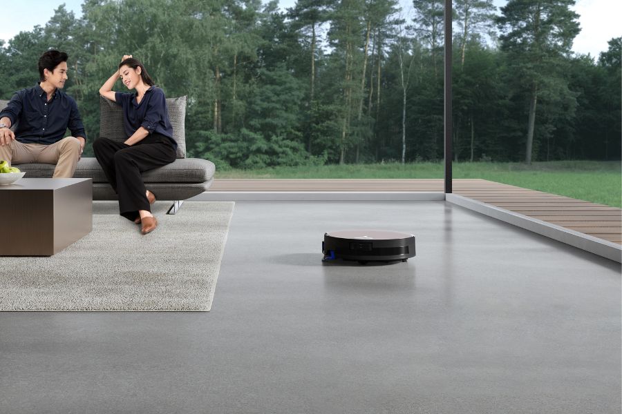 aspirateur-robot-deebot-retournant-station-de-recharge