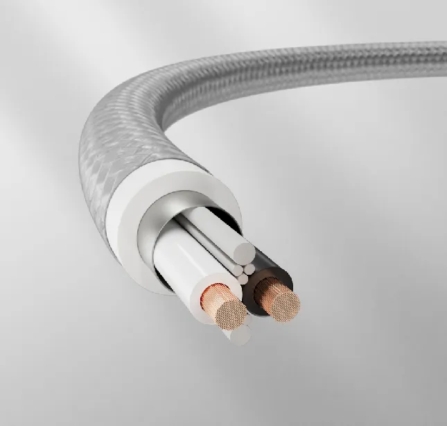 Cable compuesto dos en uno: cuerda de seguridad y cable de alimentación. Cable compuesto dos en uno: cuerda de seguridad y cable de alimentación.