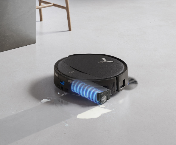 הרולר השוטף OZMO ROLLER 2.0 של Deebot T80S Omni נשטף בעצמו תוך כדי ניקוי