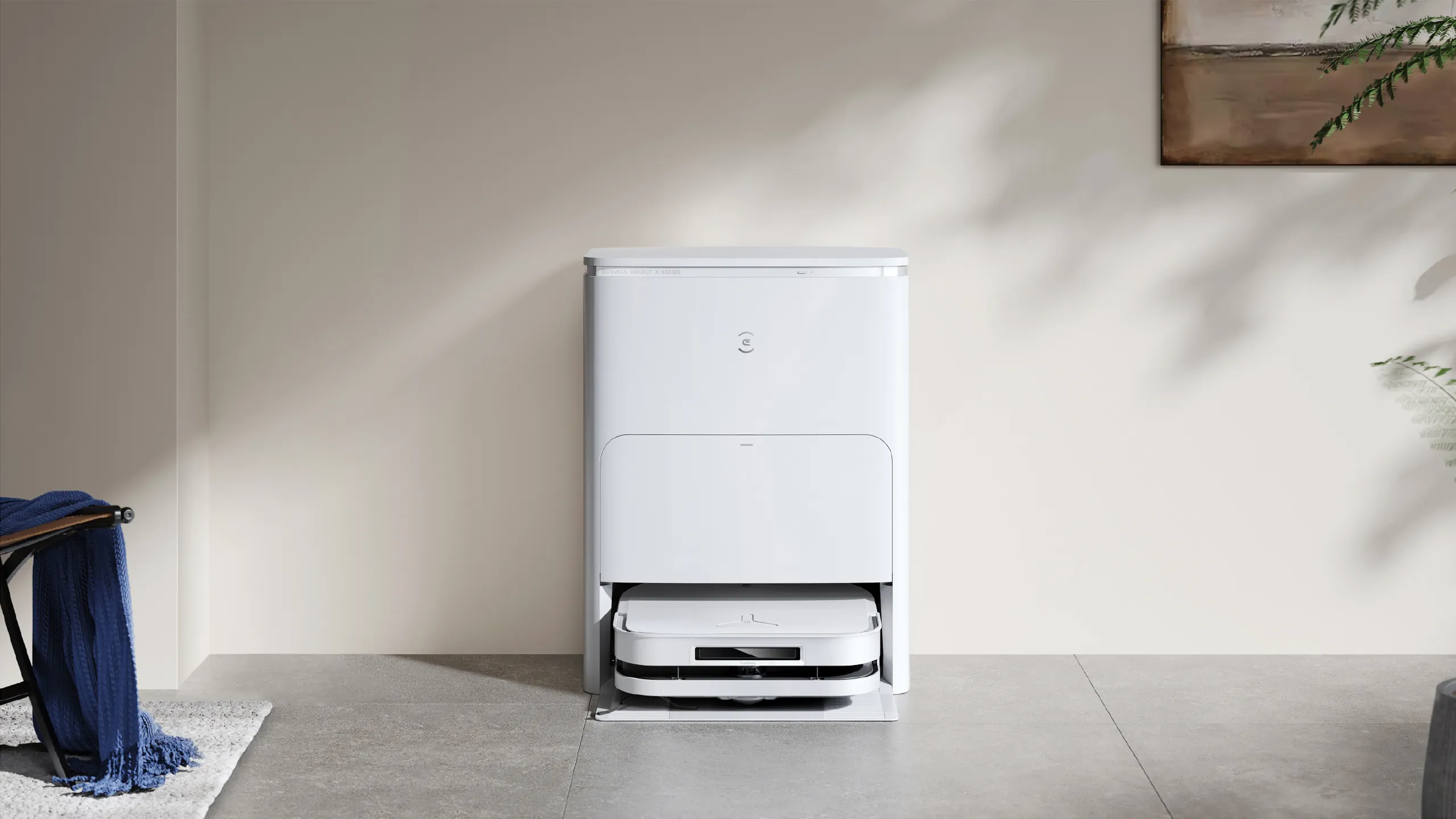 DEEBOT X5 OMNI è l'emblema dell'innovazione nel campo delle pulizie domestiche, in grado di coniugare perfettamente precisione, potenza ed efficienza.
