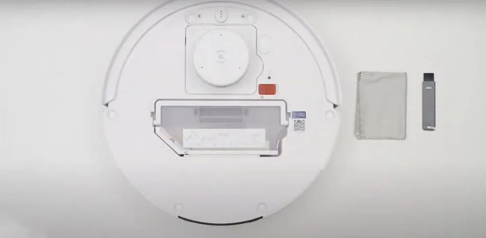 Robot Vacuum Maintenance 101: A Step-by-Step Guide to Cleaning Your Robot Vacuum