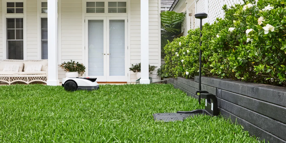Can a Robot Lawn Mower Handle a Large Garden?