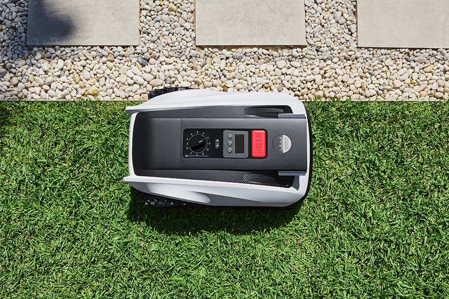 goat robot mower cutting edge of the lawn