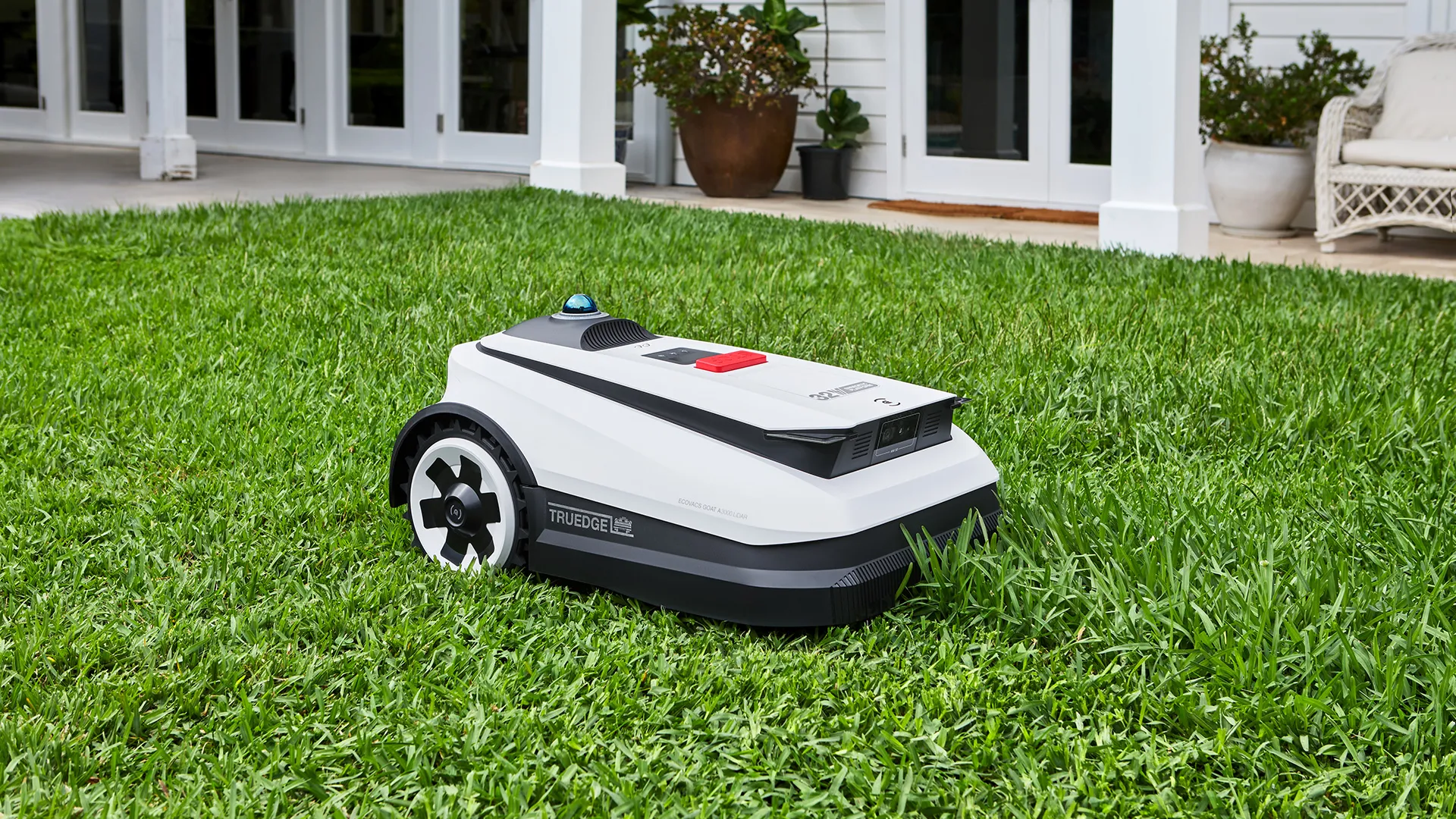 The newly launched GOAT A3000 LiDAR is designed to excel in maintaining middle to large sized backyards, offering an exceptional gardening experience. 