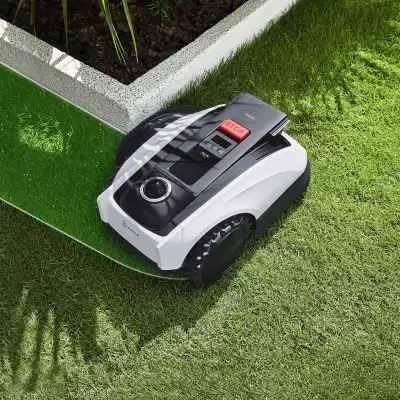 GOAT O1000 LiDAR PRO Robot Lawn Mower + Garage + Blade Kit*2 Sets