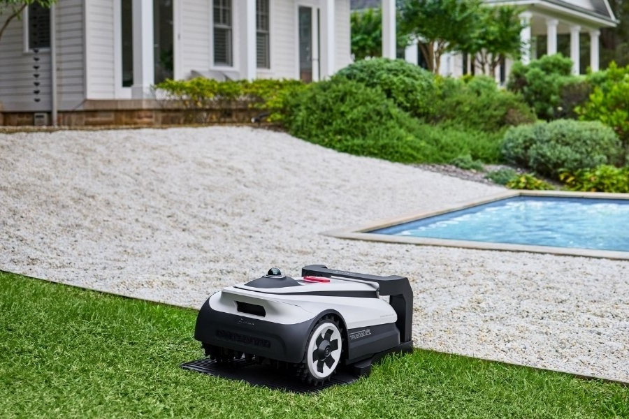 goat robot mower cutting edge of the lawn